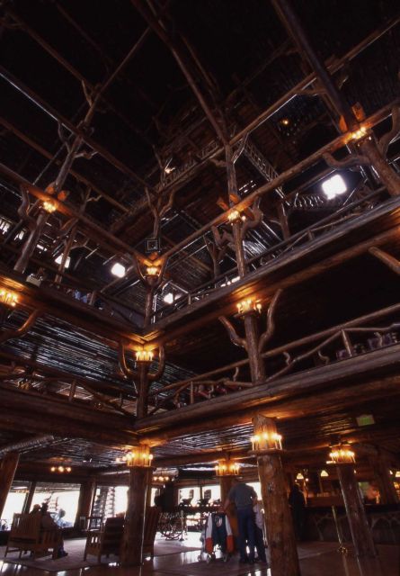 Old Faithful Inn lobby Picture