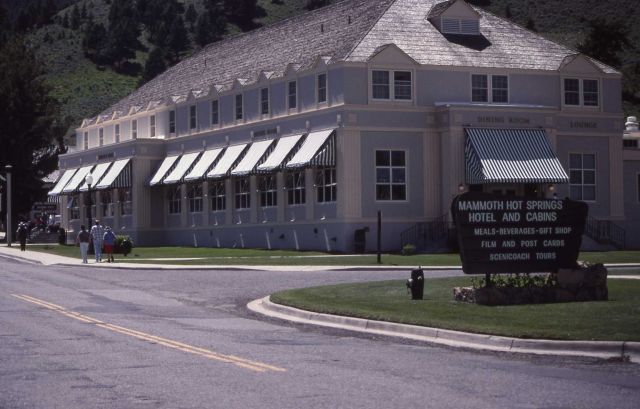 Mammoth Hot Springs dining room (Amfac) Picture