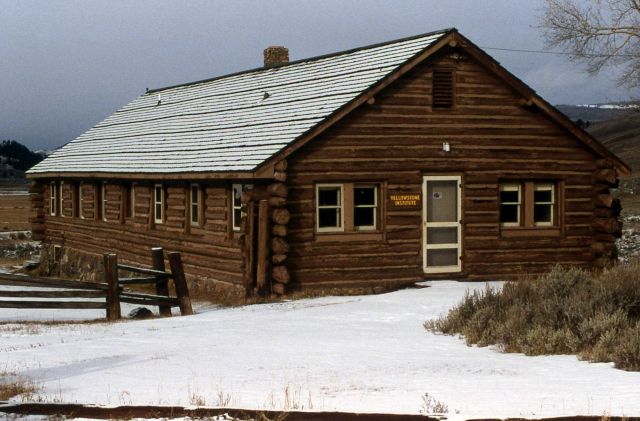 Yellowstone Institute building Picture