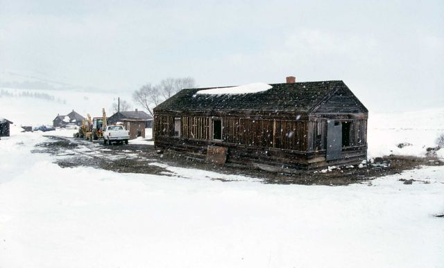 Buffalo Ranch generator shed Picture