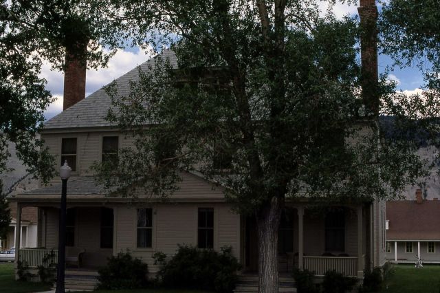 Double Officer's Quarters at Fort Yellowstone Picture
