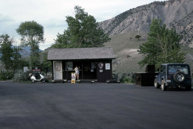 Mammoth campground entrance station Picture