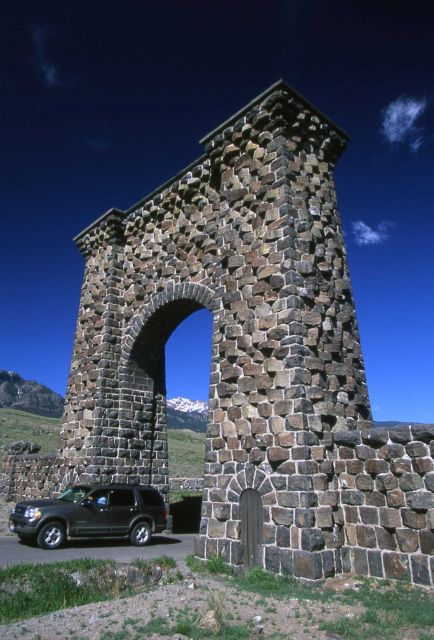 Roosevelt Arch at the north entrance to Yellowstone National Park, with SUV Picture