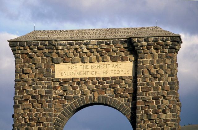 Top of the Roosevelt Arch with inscription, 