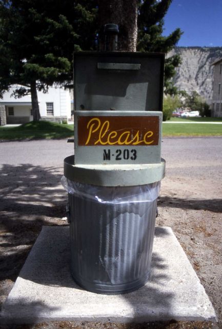 Bearproof garbage can Picture