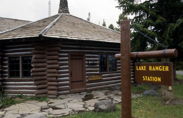 Lake Ranger Station Picture
