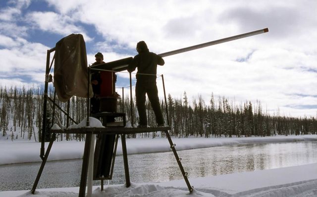 Maintenance employees setting up the avalauncher on the south entrance road Picture