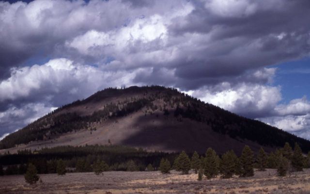 Bunsen Peak with clouds Picture