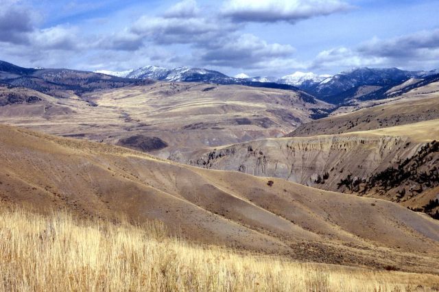 Gardiner Valley of snowy range Picture