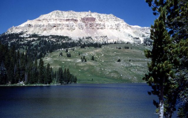 Beartooth Butte & Beartooth Lake Picture