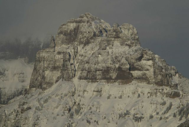 Amphitheater Mountain in the winter Picture
