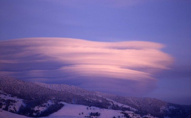 Lower slopes of Bison Peak - Lamar Valley in the winter Picture