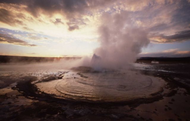 Clepsydra Geyser - Midway & Lower Geyser Basin Picture