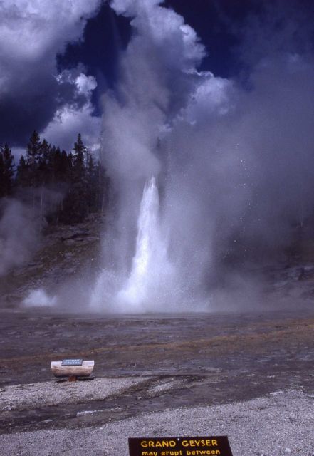 Grand Geyser - Upper Geyser Basin Picture