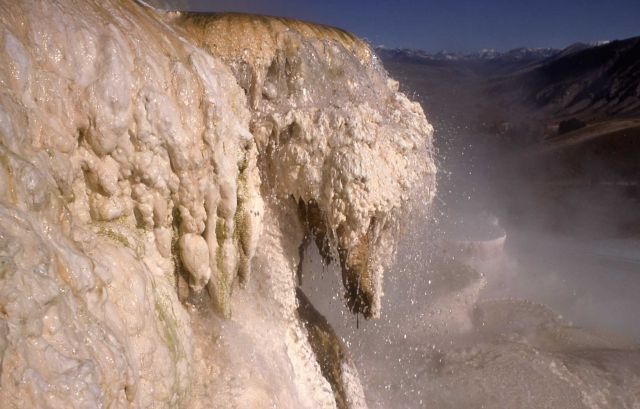 Jupiter Terrace - Mammoth Hot Springs Picture