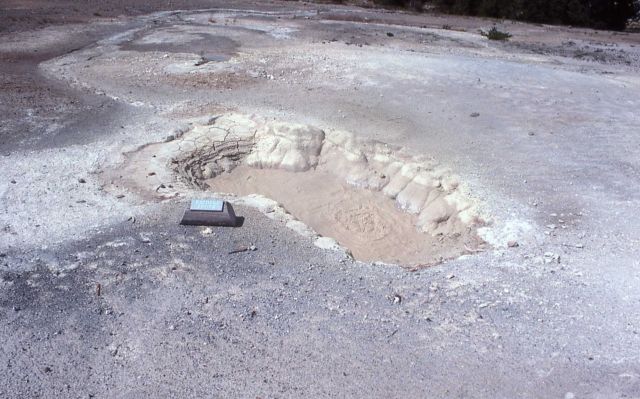 Bathtub Spring - Hot Springs, Norris Geyser Basin Picture