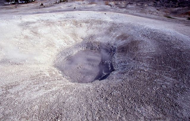 Congress Pool - Hot Springs, Norris Geyser Basin Picture