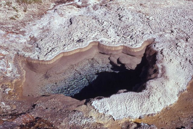 Unknown or unidentified hot spring in Shoshone Lake Geyser Basin Picture