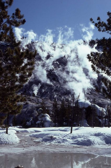 Roaring Mountain in winter Picture