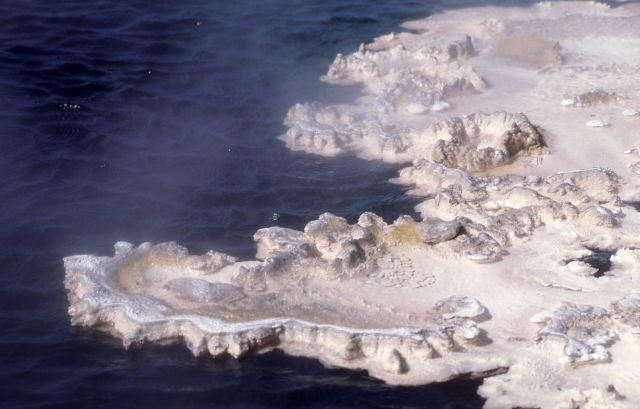 Thin crust - Mineral deposits Picture