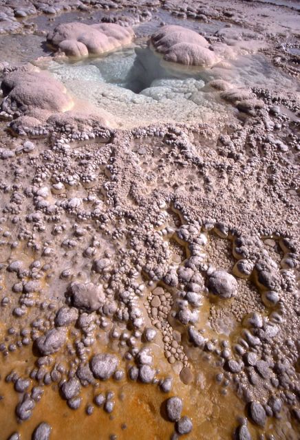 Thin crust - Mineral deposits Picture