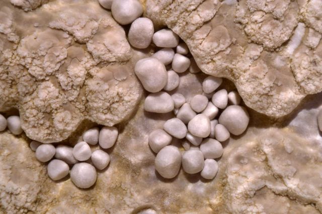 Geyser eggs - Mineral deposits Picture