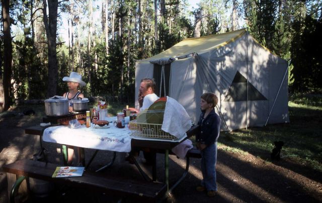 Campers at Indian Creek campground Picture