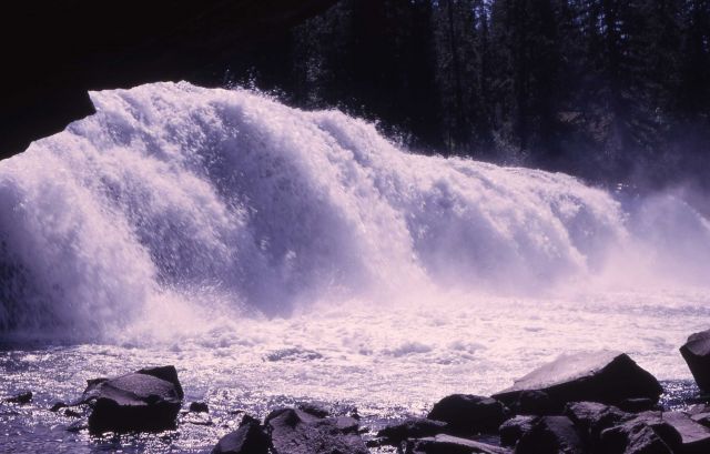 Cave Falls Picture