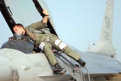 F-16 Fighting Falcon - Dynamic Weasel keeps pilots sharp Photo