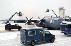 C-130 Hercules - De-ice de-plane Image