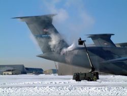 C-5 Galaxy - Big chill Image