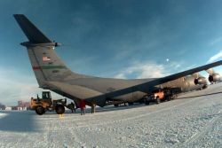 C-141B Starlifter - Deep freeze Image