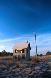 Abandoned House Image