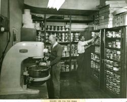 Mixing ink for the Harris presses. Image