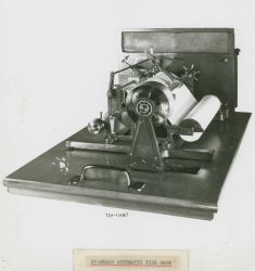 Standard automatic tide gauge. Image