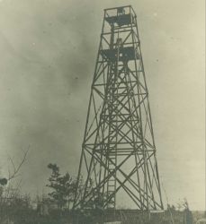 Station Greenbush, a 44-foot observing tower that was blown down a few months after being built. Image