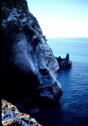 Devils Bellows, the entry to Deception Island. Image