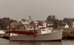 Clam dredger Image