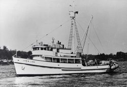 FWS research vessel JOHN N Image