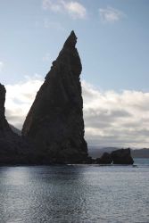 Pinnacle rock at Bartoleme Island Image