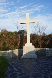 Memorial to the landing of the first English colonists, April 26, 1607, at Cape Henry Image