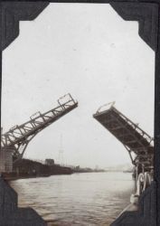 A draw bridge in the Lake Union ship canal. Image