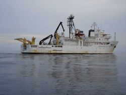 NOAA Ship OSCAR ELTON SETTE Image