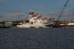 NOAA Ship PISCES Image