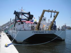 NOAA Ship FERDINAND R Image