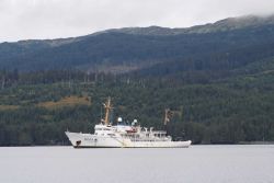 NOAA Ship FAIRWEATHER Image