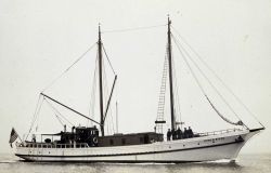 Charter Schooner KING and WINGE Image