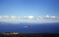 Yellowstone Lake as seen from Elephant Back Image
